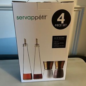 Servappetit 4pc glass kitchen storage containers.